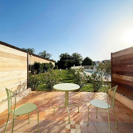 Studio 2 - Les Suites De Robinson - Residence Avec Piscine En Bord De Siagne, A Mandelieu-La Napoule Exterior photo